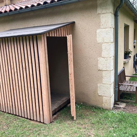 Gite Des Combes Blanches Avec Piscine Frayssinet-le-Gélat Kültér fotó